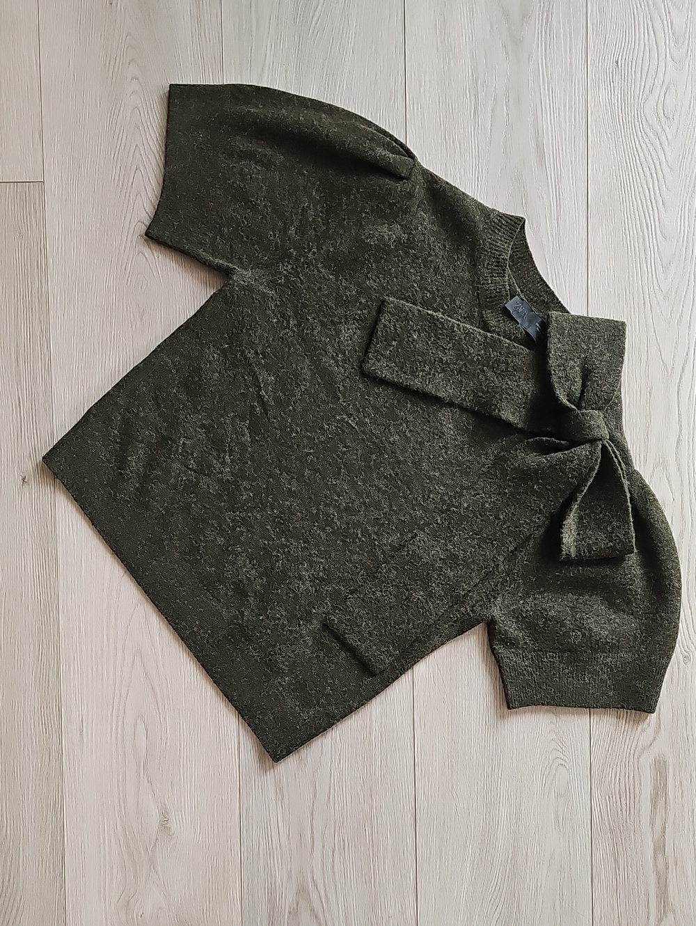 Zara Wool Blend Knit Shortsleeve Sweater With Large Bow On The Shoulder, Large